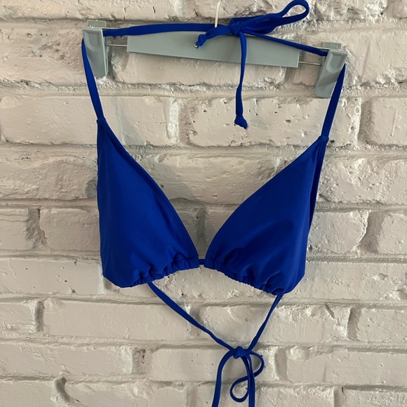 Halter string triangle bikini with ruched cinched cheeky bottoms two piece set - Picture 6 of 7